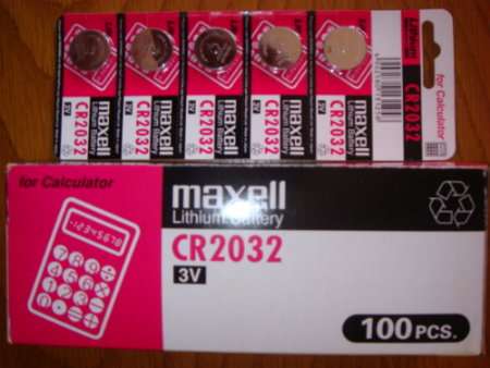 ** Maxell Lithium 3V battery for calculator CR2032 (Made in Japan)