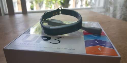 Jawbone UP 3