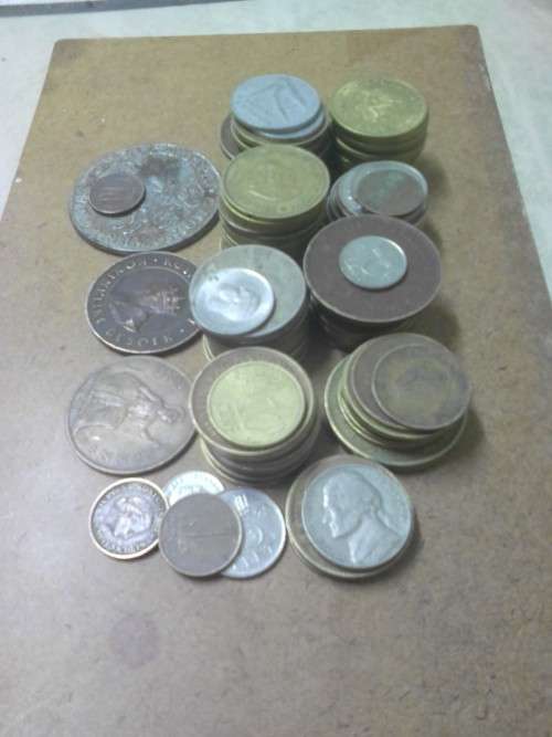 115 COINS - international coins but mostly South African big 1/2c and pennies - BID PER COIN