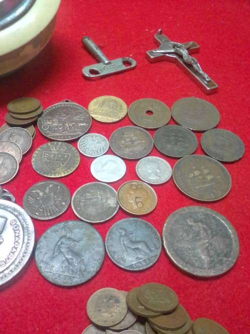 LARGE LOT OF COINS AND A FEW COLLECTABLES - INCL SILVER COINS, MEDALS,TOKENS, a toy car 1969 RIVIERA