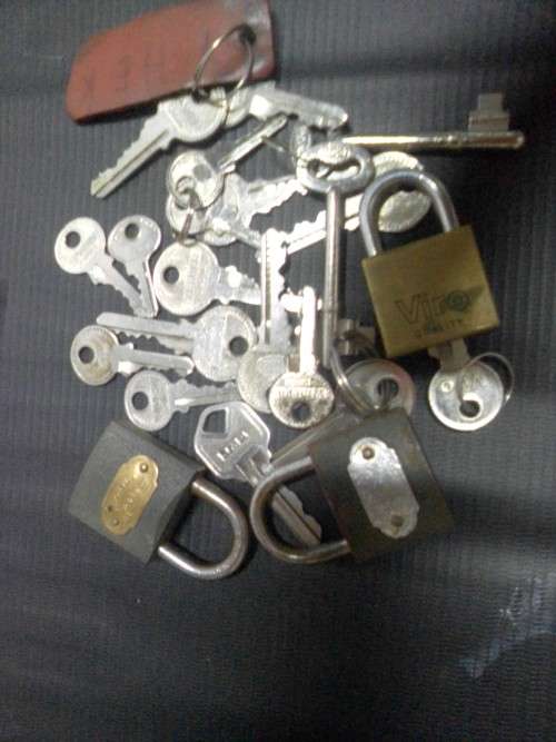 VINTAGE ITEMS - EQUITY POCKET ALARM, OLD COINS, OLD KEYS & PADLOCKS, OLD PENS +++++