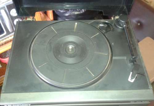MUST GO SALE!!  @ BLAUPUNKT HI-FI +CD player SYSTEM IN WORKING CONDITION only R400