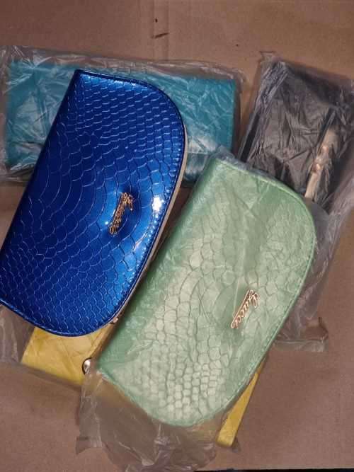 Bundle Ladies Wallets - 1 Bid For All !!