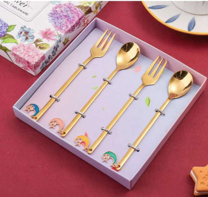 4-Piece Quarter Moon With Star Spoon And Fork spoons