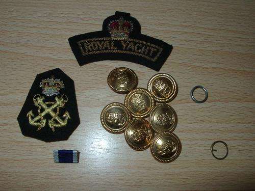 ROYAL YACHT BRITANNIA BADGES & BUTTONS & INSIGNIA
