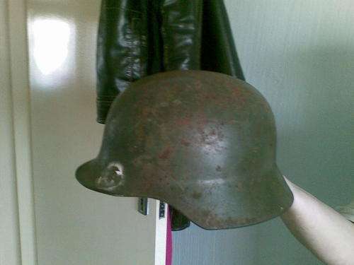 W W 2 GERMAN ARMY HELMET (original)