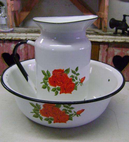 beautiful enimal jug and bassin