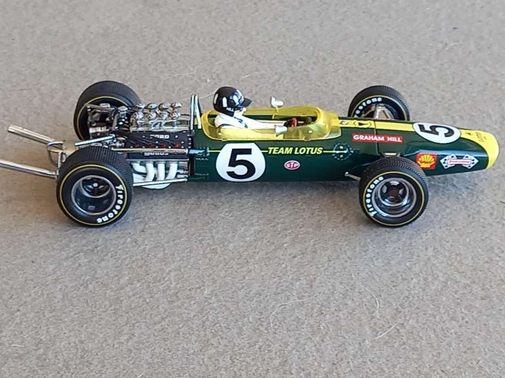 Quartzo 1/18 Lotus 49 - Graham Hill World Champion 1968