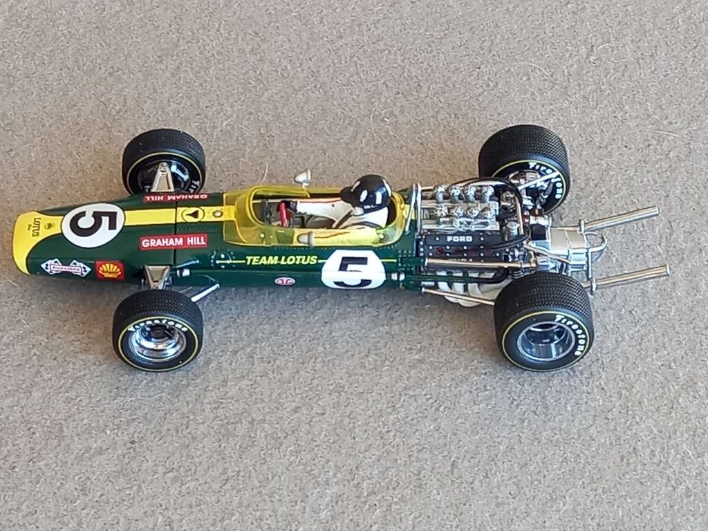 Quartzo 1/18 Lotus 49 - Graham Hill World Champion 1968