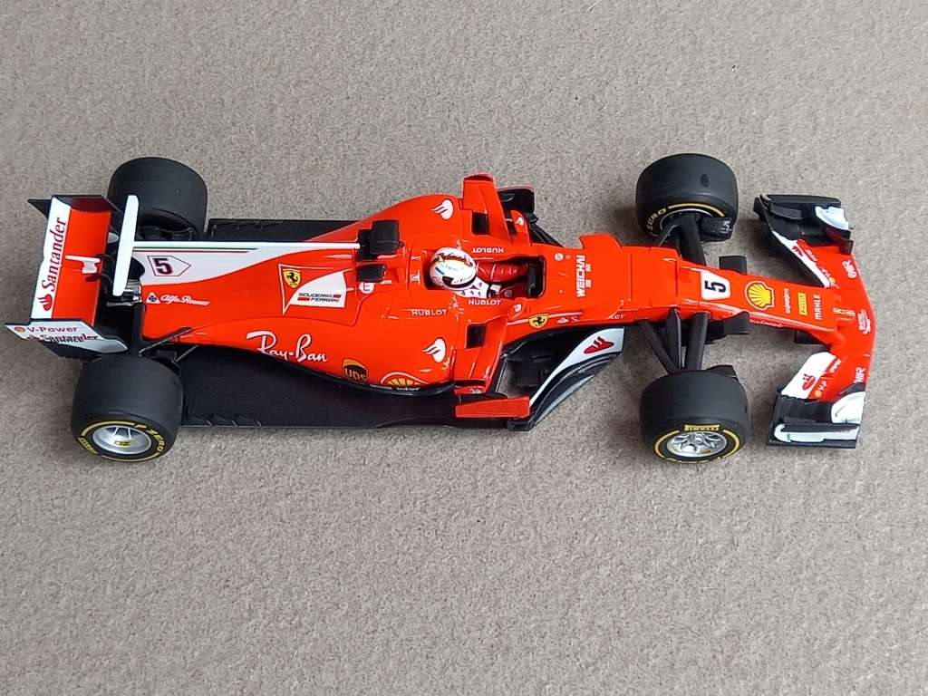 Ferrari SF70H - Vettel 2017 - Bburago 1/18