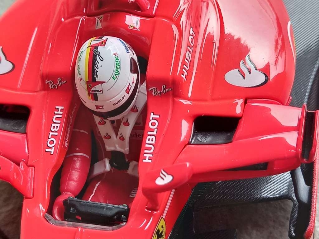 Ferrari SF70H - Vettel 2017 - Bburago 1/18