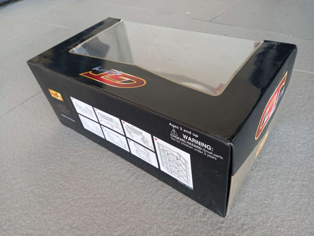 Audi R8 Le Mans winning car 2000 - Maisto 1/18