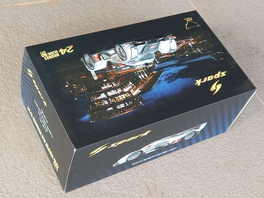 Audi R18 2013 Le Mans winner - Spark 1/18