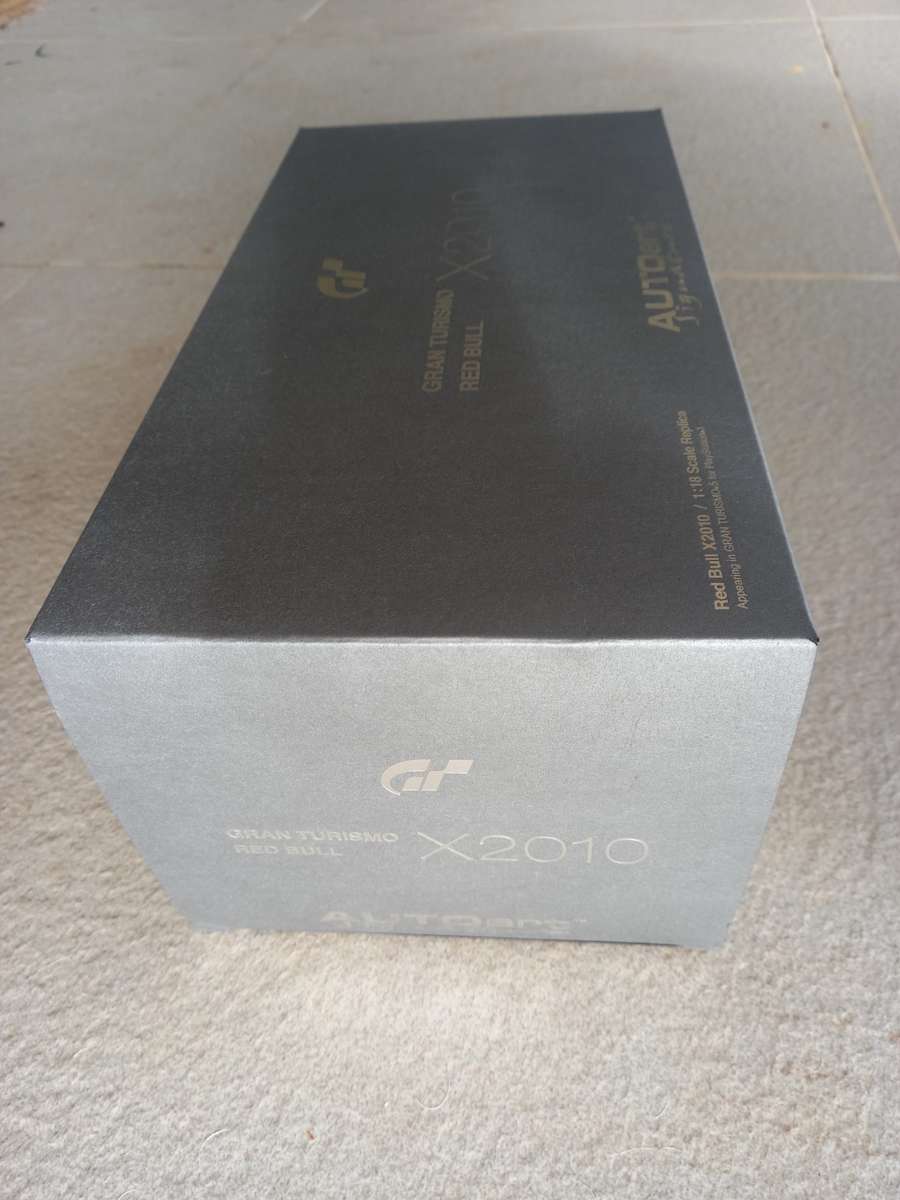 Red Bull X2010 - Grand Turismo - Autoart 1/18