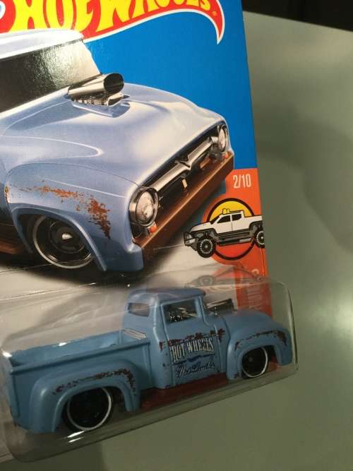 Hotwheels Ford Pick Up - 2017 KMart Exclusive color! Not available in SA!