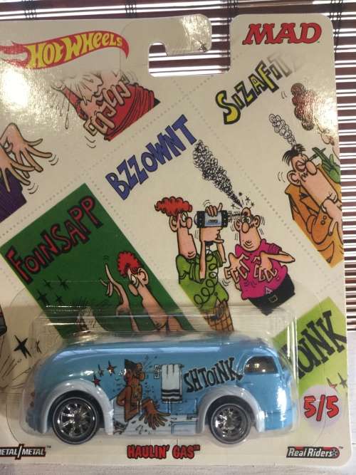 Hotwheels Pop Culture - 2017 Mad Magazine set on real riders