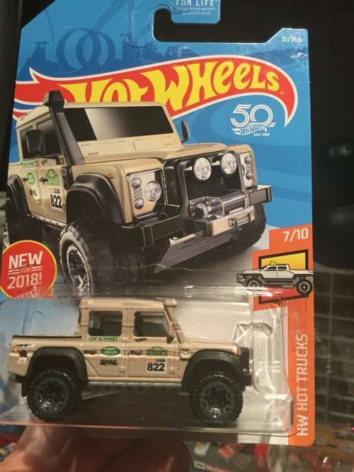 Hotwheels Land Rover Defender 2018 release US import