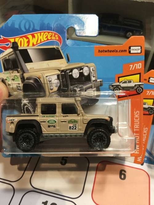 Hotwheels 2018 C Case  LAnd Rover Defender on Short.Card! German import, not available in SA shops!