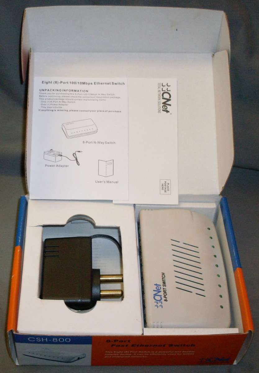 8 Port CNET Fast Ethernet Switch - Model CSH - 800 -  plus 7 Cables