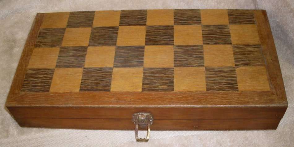Vintage 1960's Wooden Chess Set - Storage Box / board is damaged