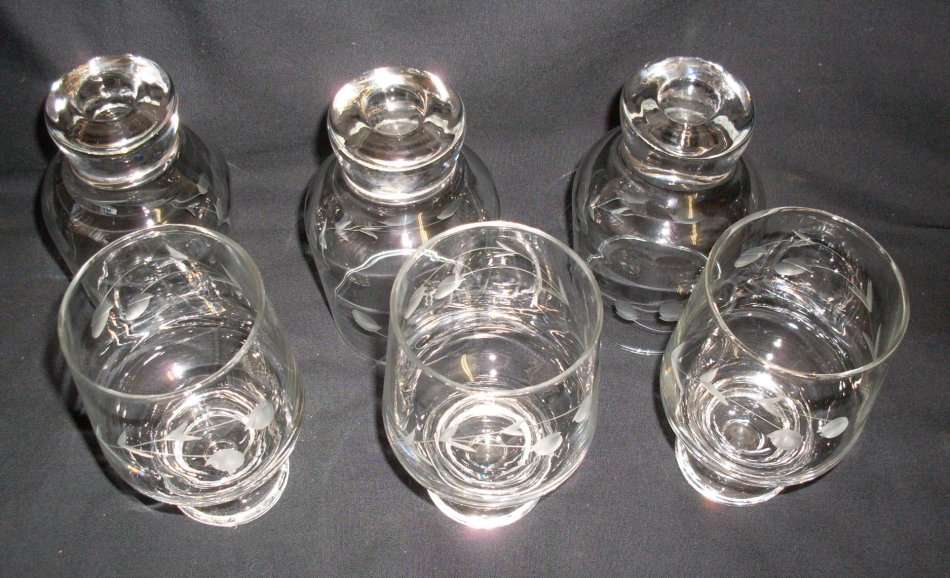 Vintage - 1980 - Set of 6 Ruby Cut Drinking Glasses ..................................