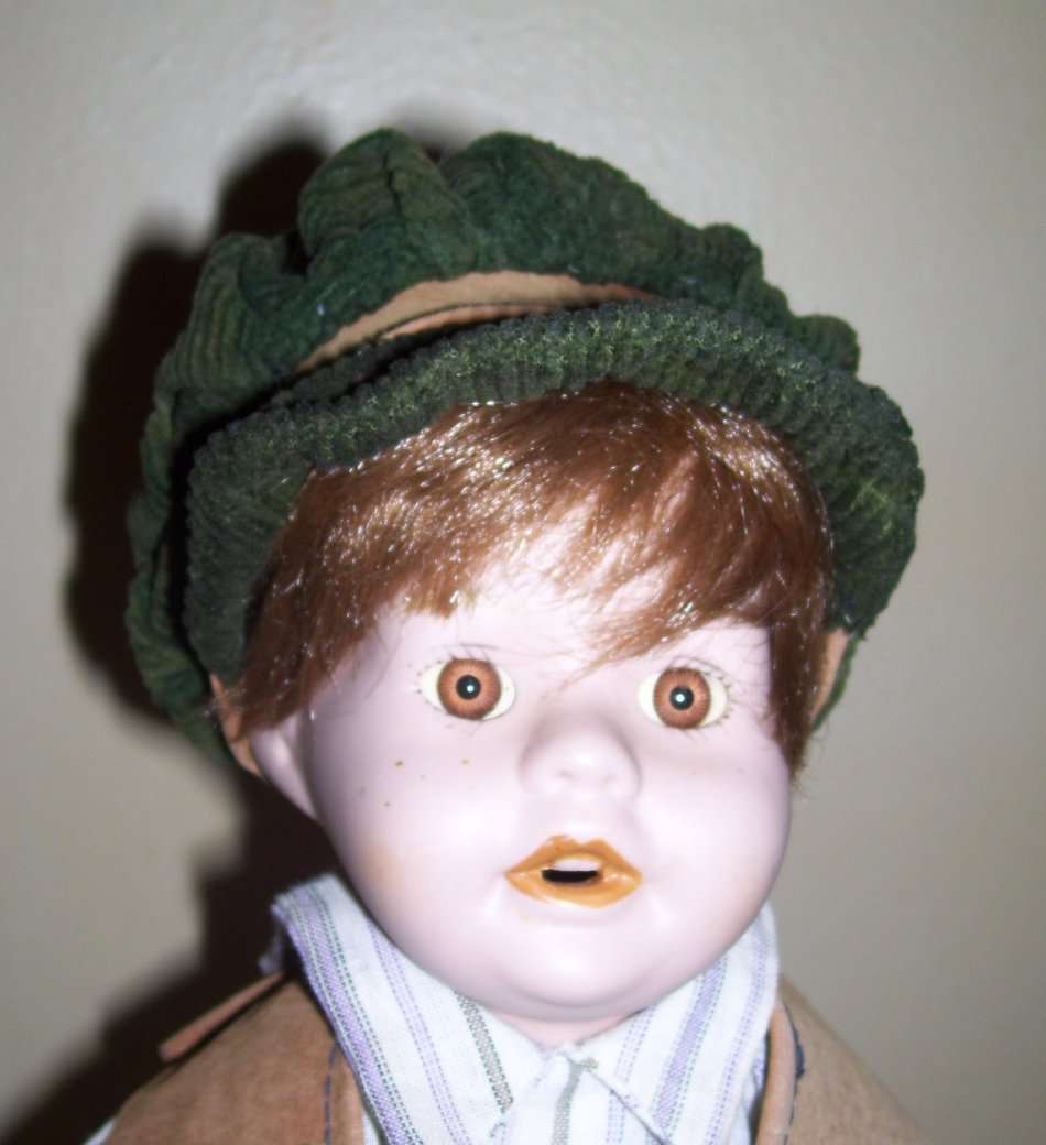 Vintage - Porcelain Male Victorian Era Dressed Doll - Height 41cm ..............................