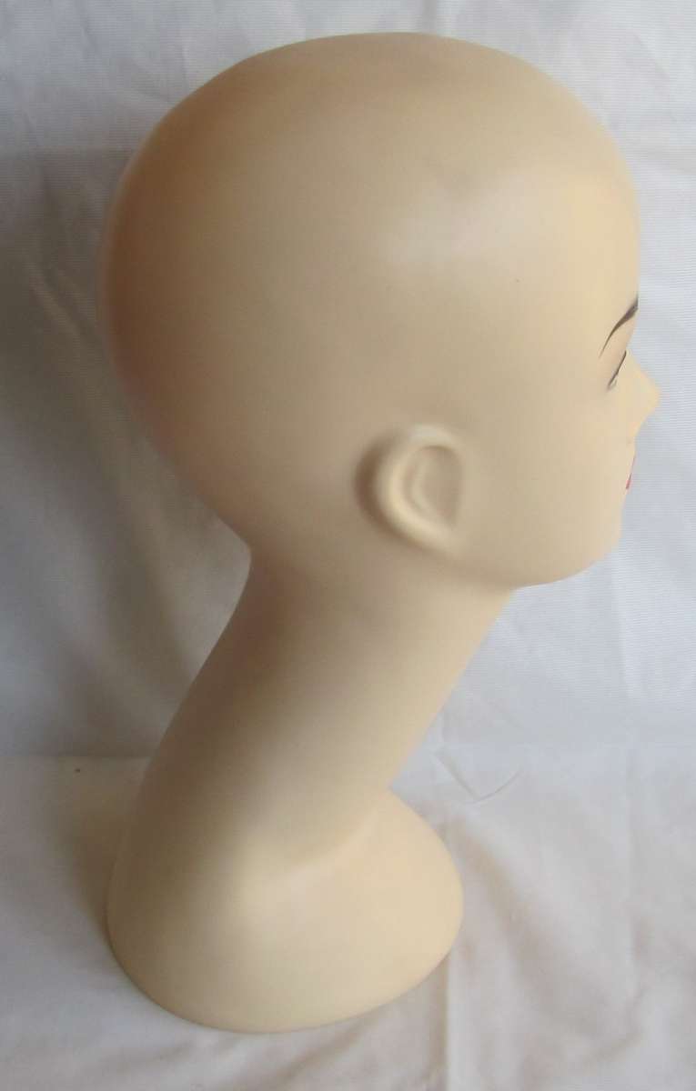 WIG DISPLAY MANNEQUIN / STAND - Un used