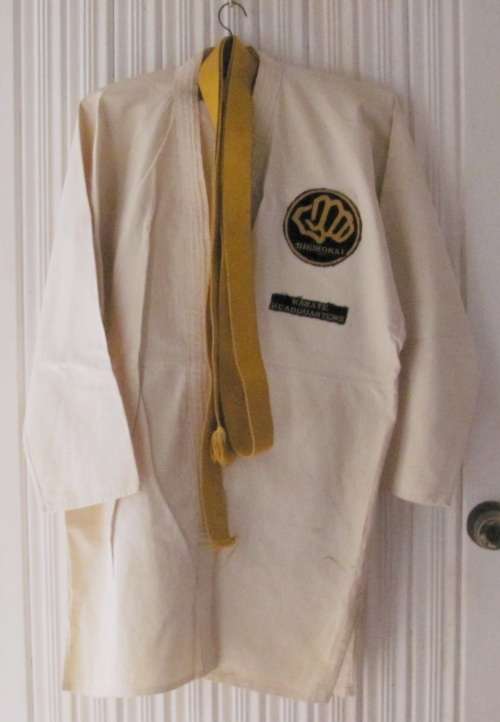 1974/75 - KARATE GI / Uniform / Suit with Original Badges and Belt