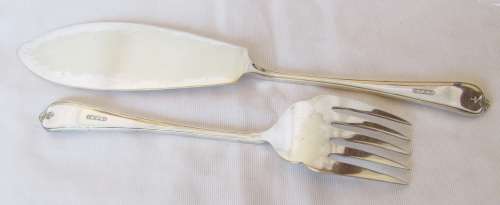 Vintage - EPNS - Set of a Large Fork and Cake Pie Lifter / Server ...................