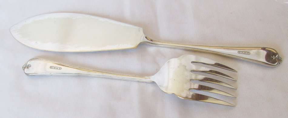 Vintage - EPNS - Set of a Large Fork and Cake Pie Lifter / Server ...................