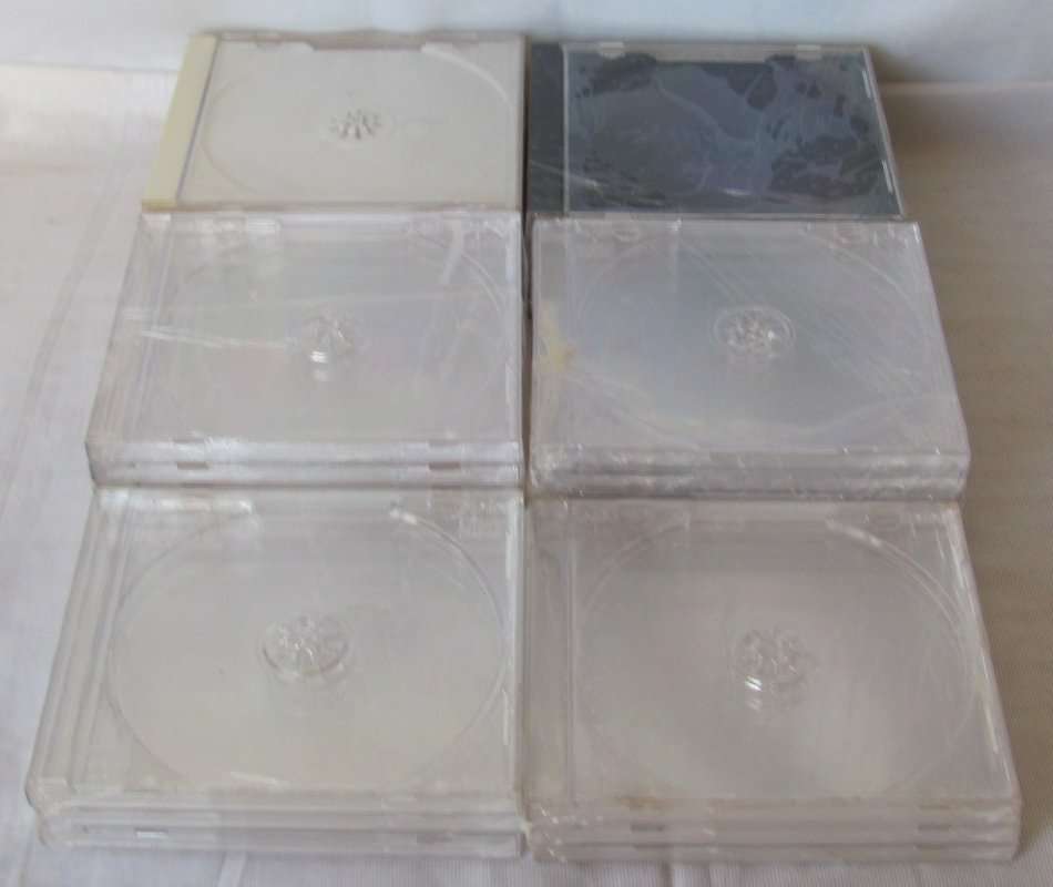 26 x Crystal and Other Blank CD/DVD Cases
