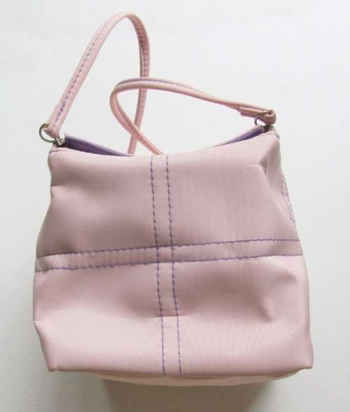 Gloria Vanderbilt Perfume / Makeup Bag with Double Zip Handles