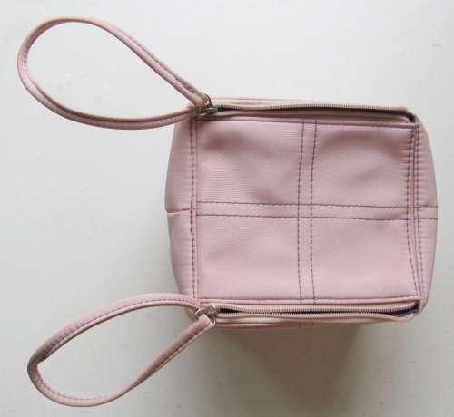 Gloria Vanderbilt Perfume / Makeup Bag with Double Zip Handles