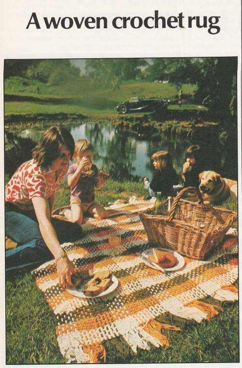 A Complete Guide To Crochet - Pam Dawson - 1976 - Crochet Pattern Book