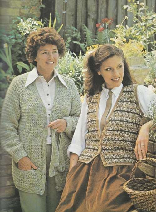The Hamlyn Book of Crochet - Carol Payton - 1980 - Crochet Pattern Book