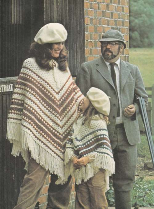 The Hamlyn Book of Crochet - Carol Payton - 1980 - Crochet Pattern Book