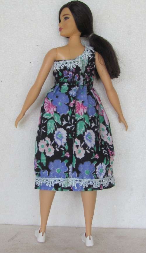 Barbie Curvy Dolls - Fashion Dolls Off the Shoulder Dress