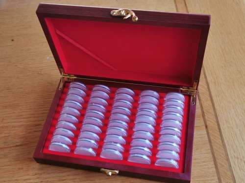 Wooden Coins Display Case Capsules Holder Storage Coin Collection Box. 50pc x 30mm With Sizeable inn