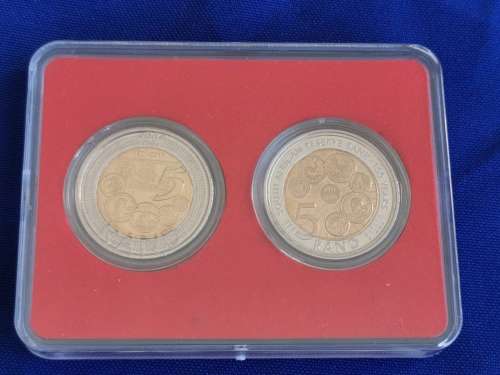 South africa R5 x 2 (2011 and 2021) UNC.