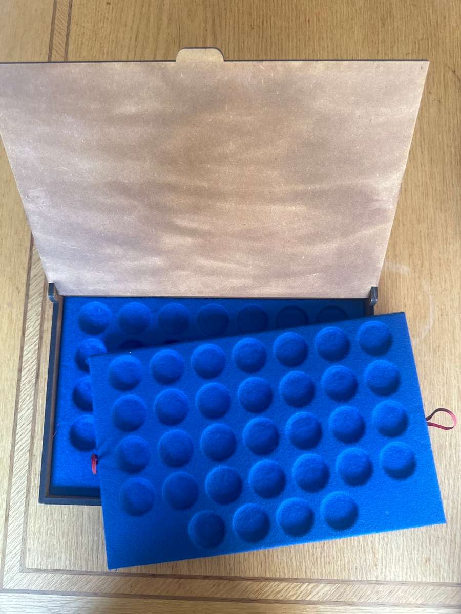 South Africa Silver One Rand Coins Wood Box.