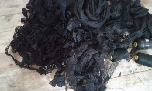 Whole lot of good quality lace, ribbons and cotton. Check all pictures