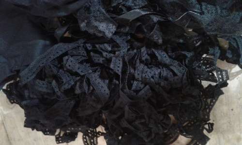 Whole lot of good quality lace, ribbons and cotton. Check all pictures