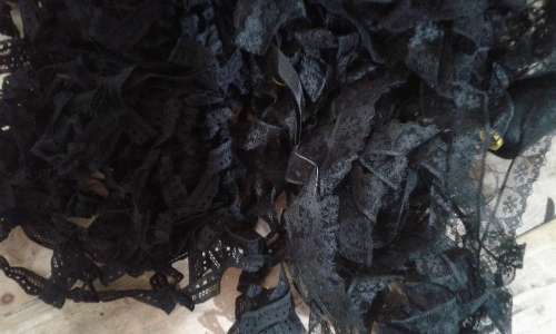 Whole lot of good quality lace, ribbons and cotton. Check all pictures