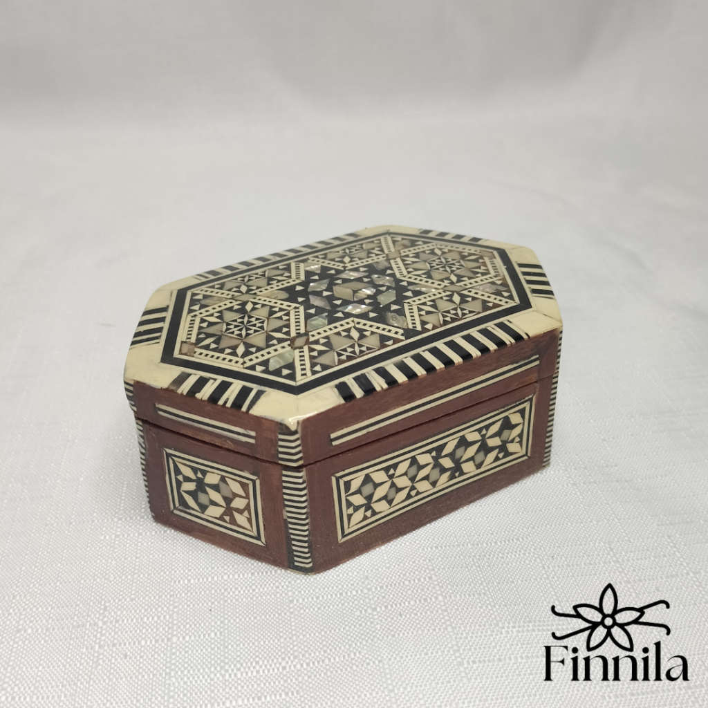 Mother of Pearl Inlay Wooden Jewelry box small!!!