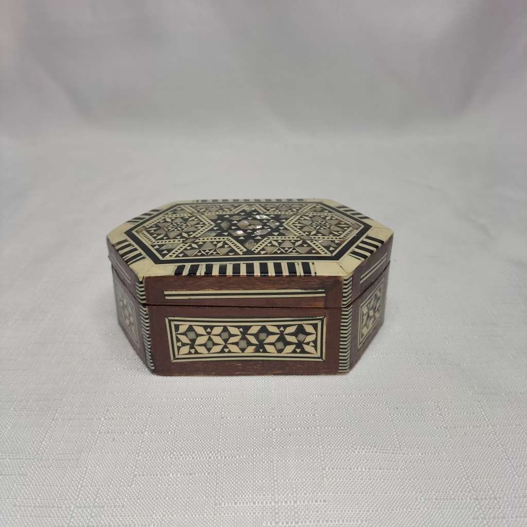 Mother of Pearl Inlay Wooden Jewelry box small!!!