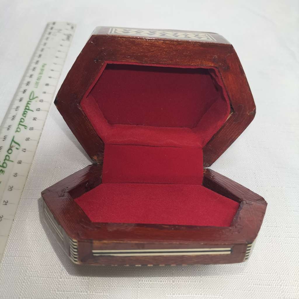 Mother of Pearl Inlay Wooden Jewelry box small!!!