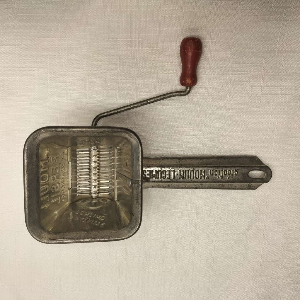 Vintage MOULI PERSIL Herb Grinder!!!