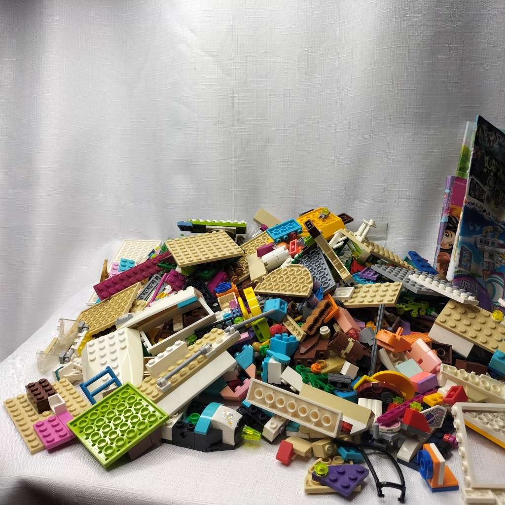Lego and Friends, Big Pile of Lego and Friends Lego (See photos)!!!