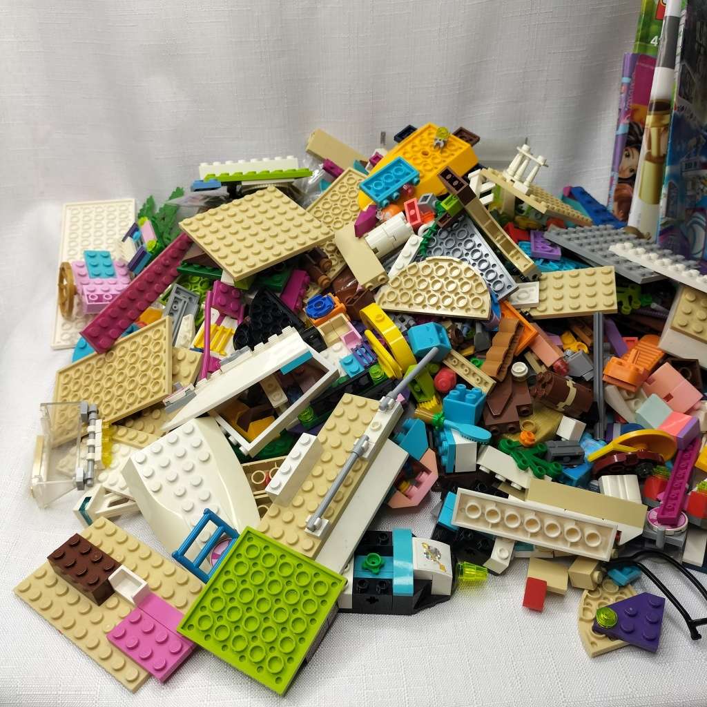 Lego and Friends, Big Pile of Lego and Friends Lego (See photos)!!!
