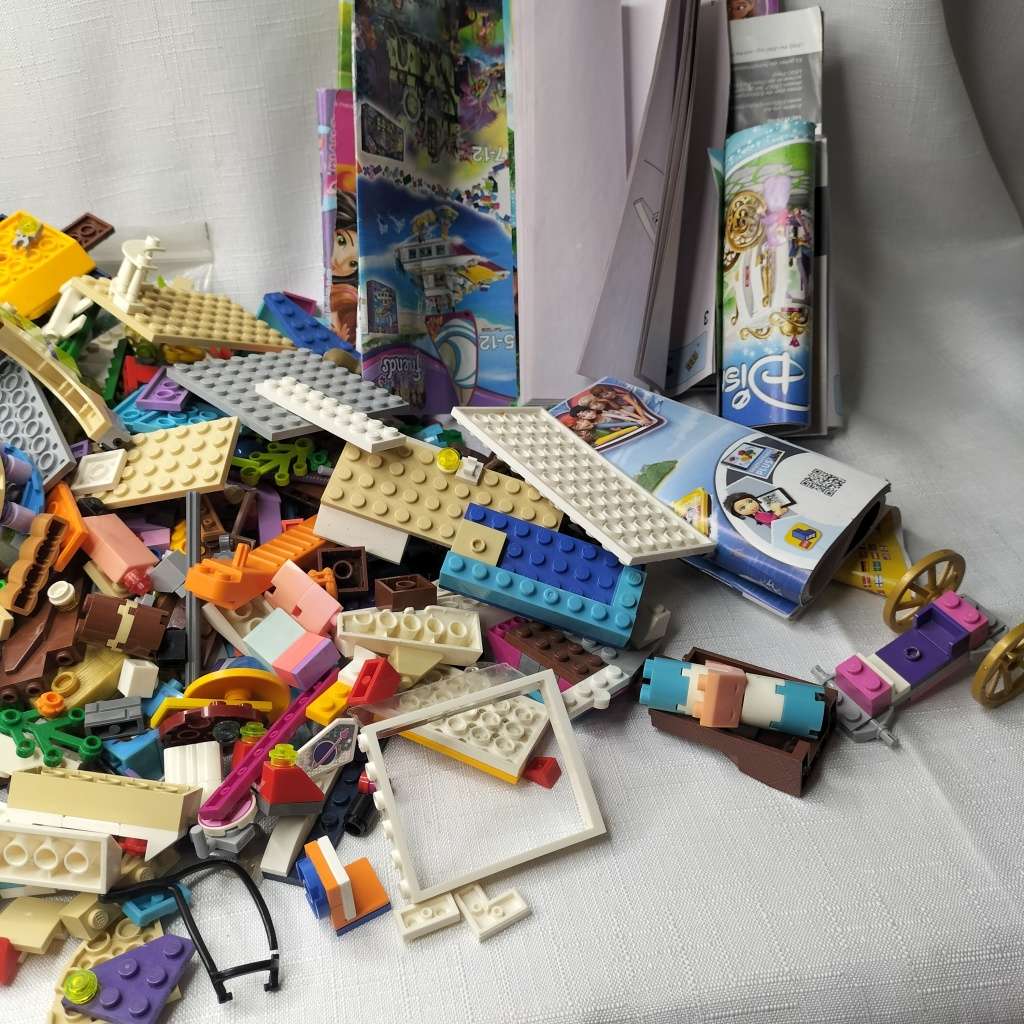 Lego and Friends, Big Pile of Lego and Friends Lego (See photos)!!!